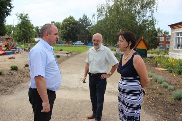 В поселке Октябрьском